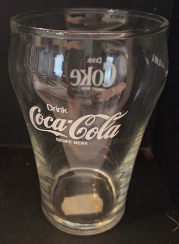 308042-1 € 3,00 coca cola glas witte letters D6,5 H 10 cm.jpeg